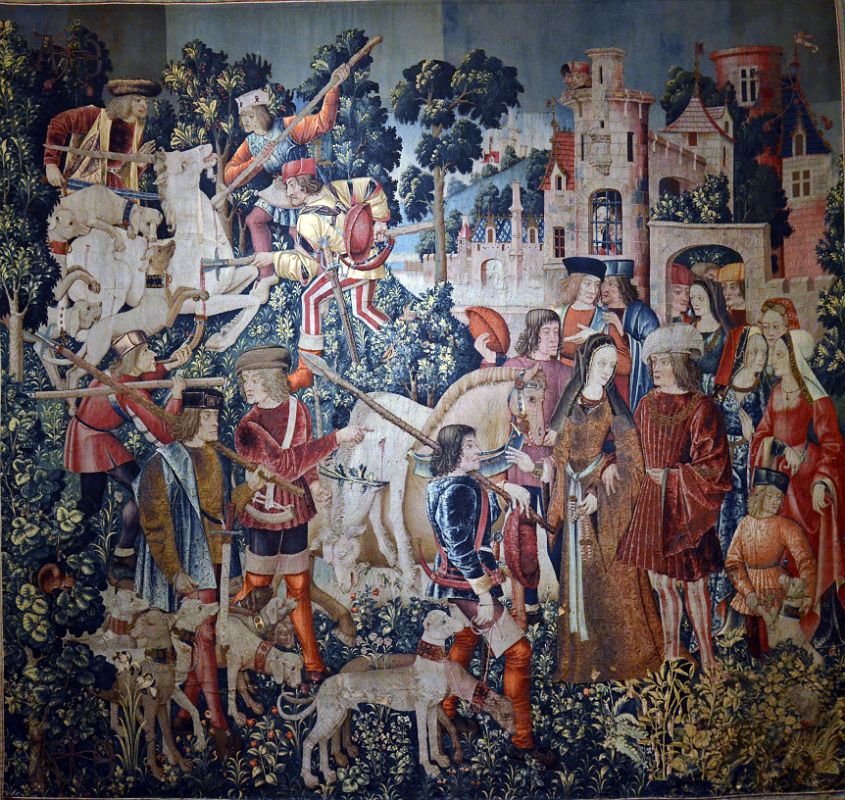 New York Cloisters 59 017 Unicorn Tapestries - The Unicorn is Killed and Brought to the Castle - Netherlands 1495-1505